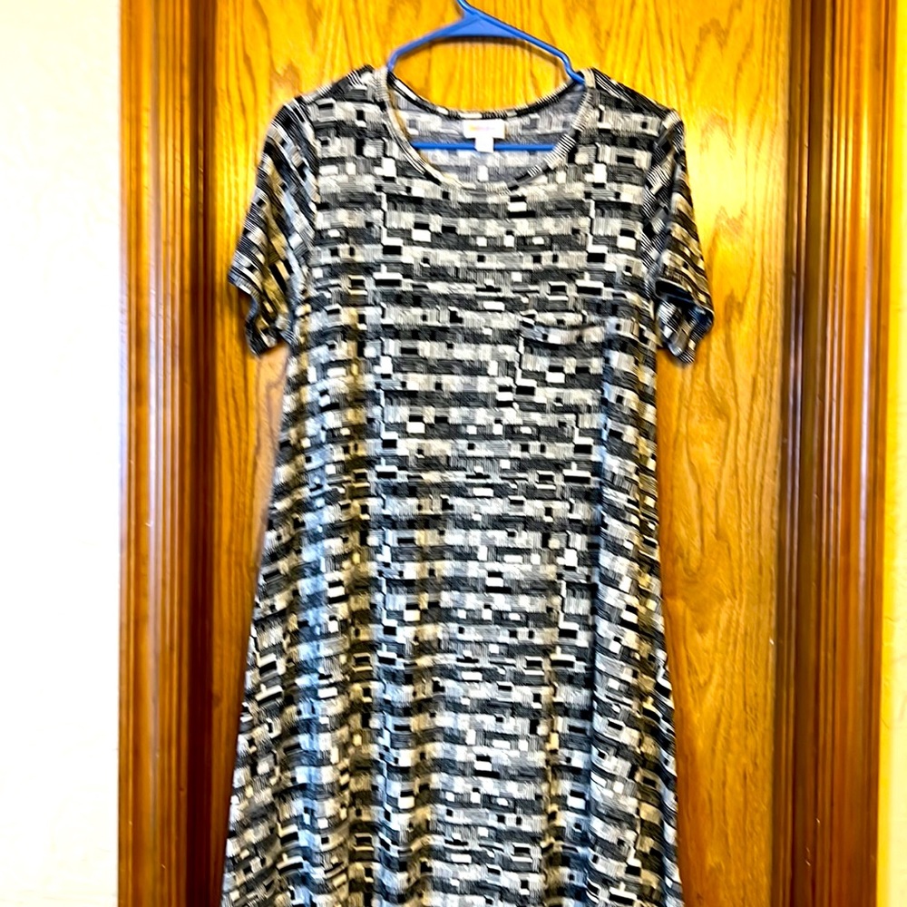 LulaRoe Black and White Dress size S
